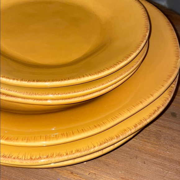 PIER ONE Harvest Gold Set of 3 dinner and 3 cake plates! Heavy quality dishes - Picture 2 of 14